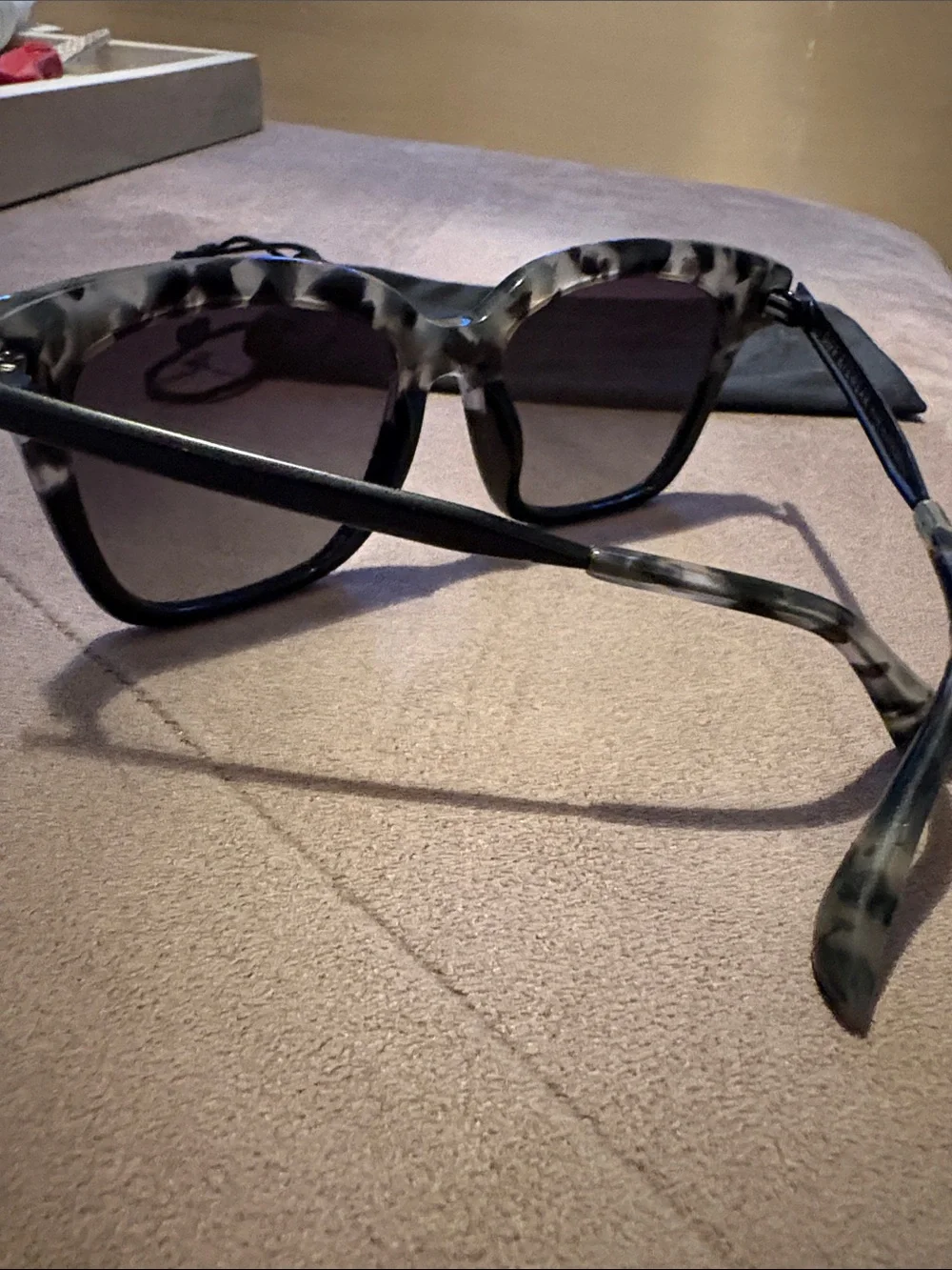 Diff Eyewear Women's Bella Tortoiseshell Gray & Black Square Sunglasses